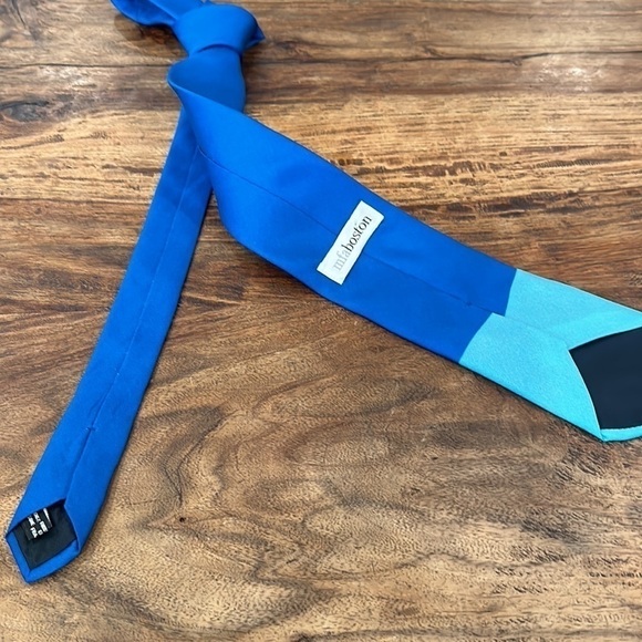 MFA Boston Blue Little Boat Tie - Picture 5 of 10